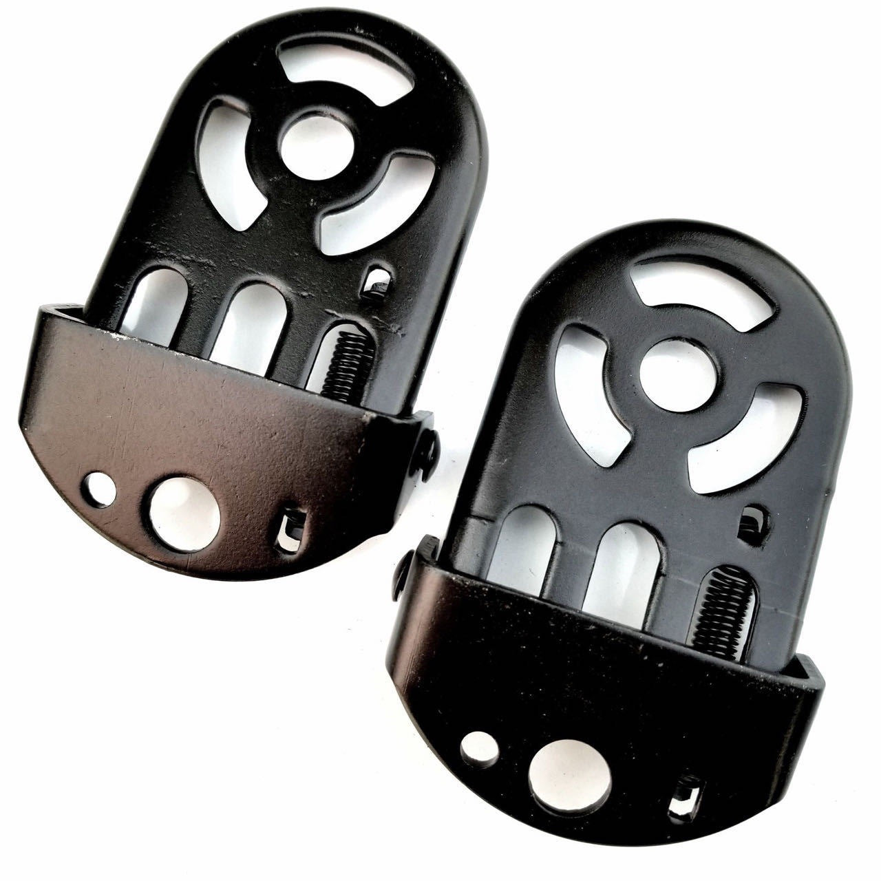 Adjustable Cleat System for Bicycle Pedals