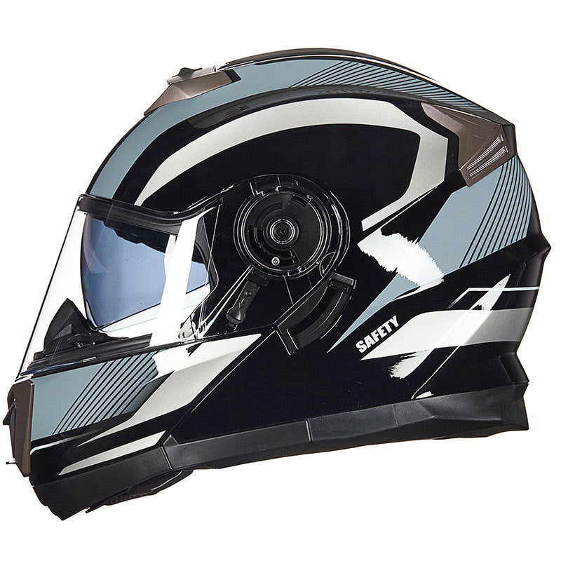 Full-Face Motorcycle Helmet with Aerodynamic Design