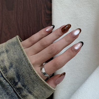 Creative Patterned Ombre Press-On Nails – Artistic Design