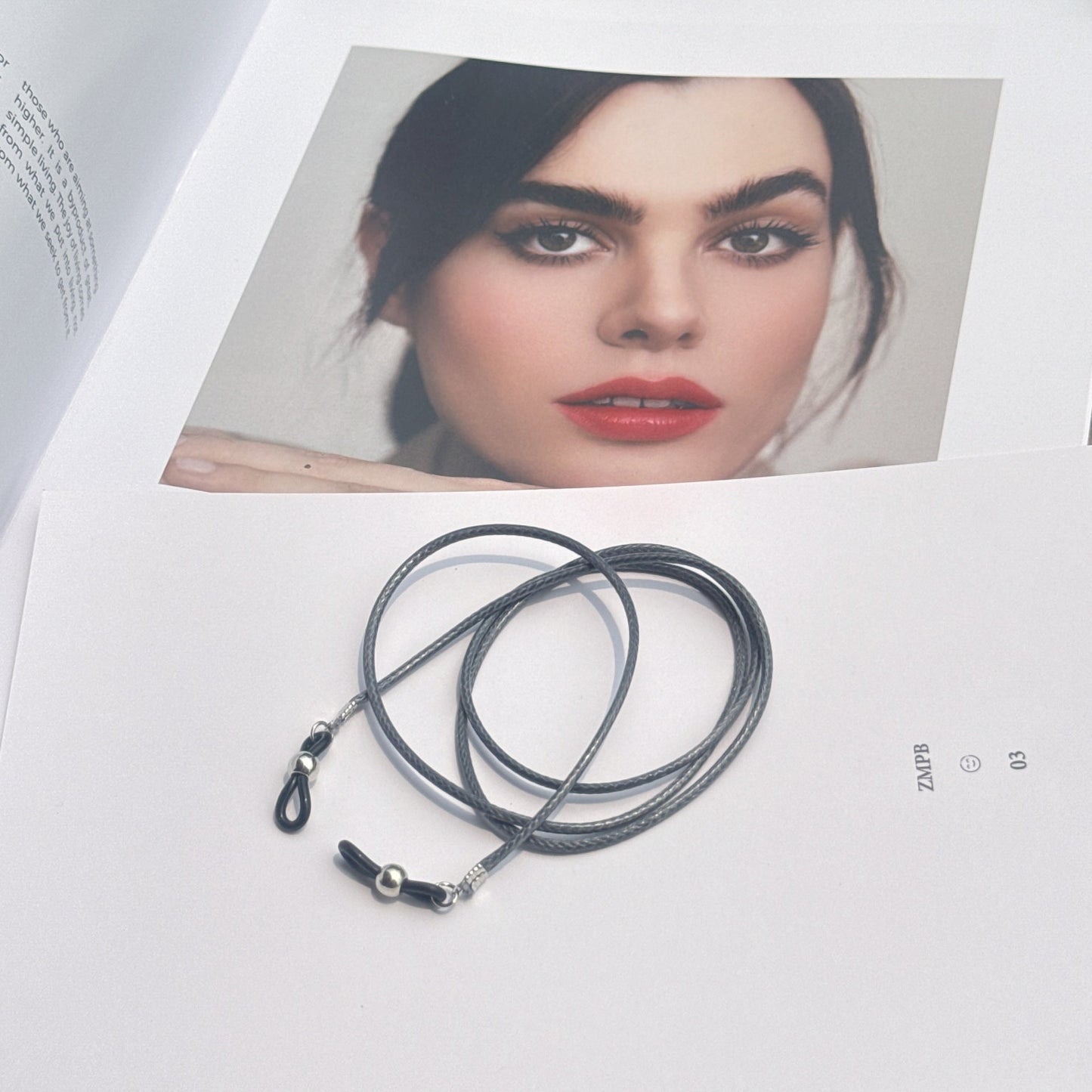 Eyewear Retainer Chain with Adjustable Design
