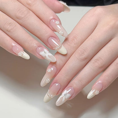 Press-On Nail Kit Featuring Distinctive Bow Patterns