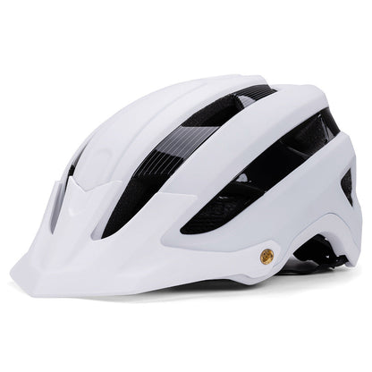 Versatile Cycling Helmet for All-Terrain Use
