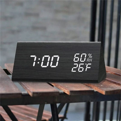 Minimalist Digital Clock with Temperature Display and Light Control