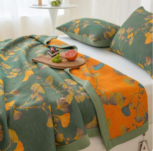 Reversible Quilted Blanket with Jacquard Cotton Ginkgo Leaves