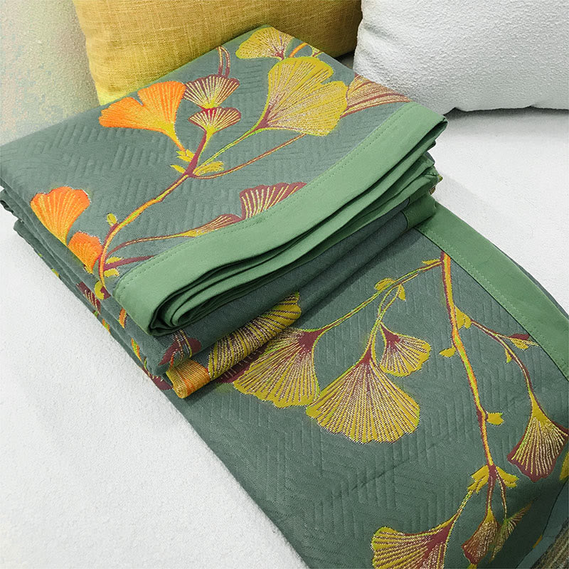 Reversible Quilted Blanket with Jacquard Cotton Ginkgo Leaves