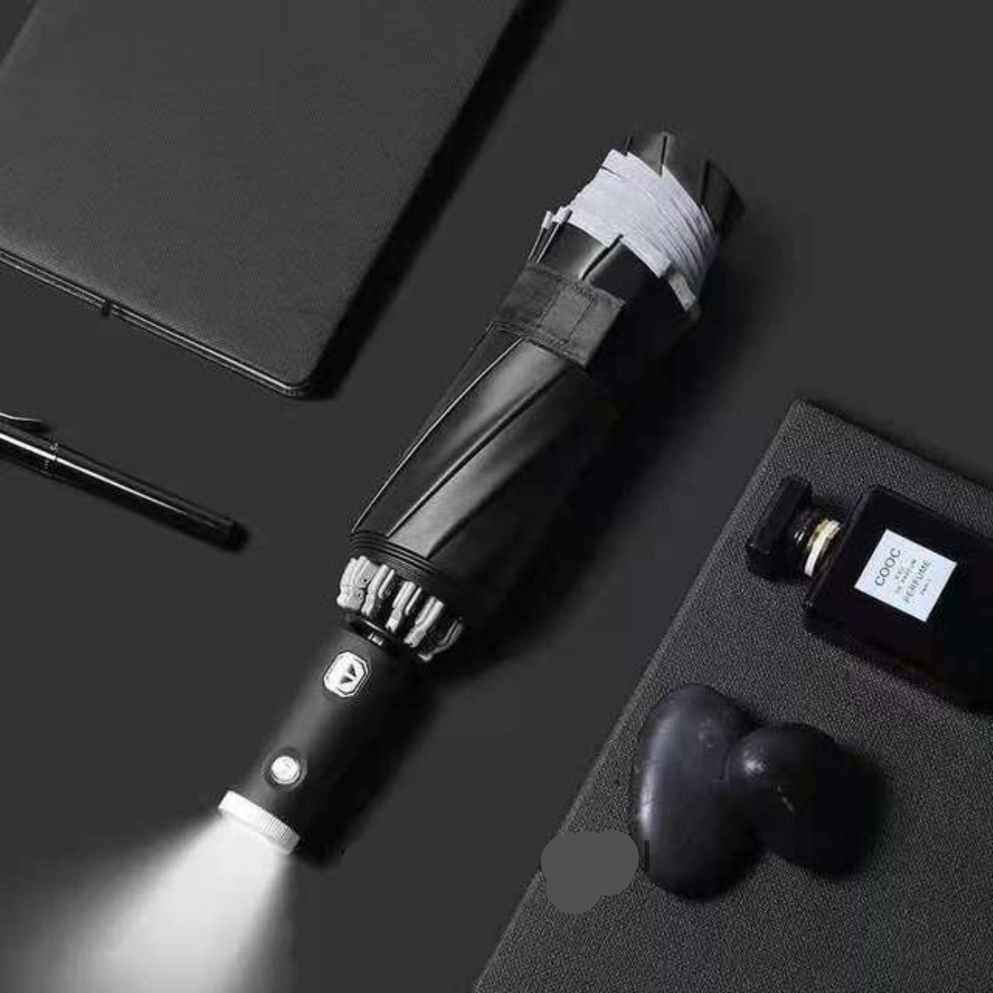 Automatic Windproof Umbrella with Reflective Edge – Stylish Design