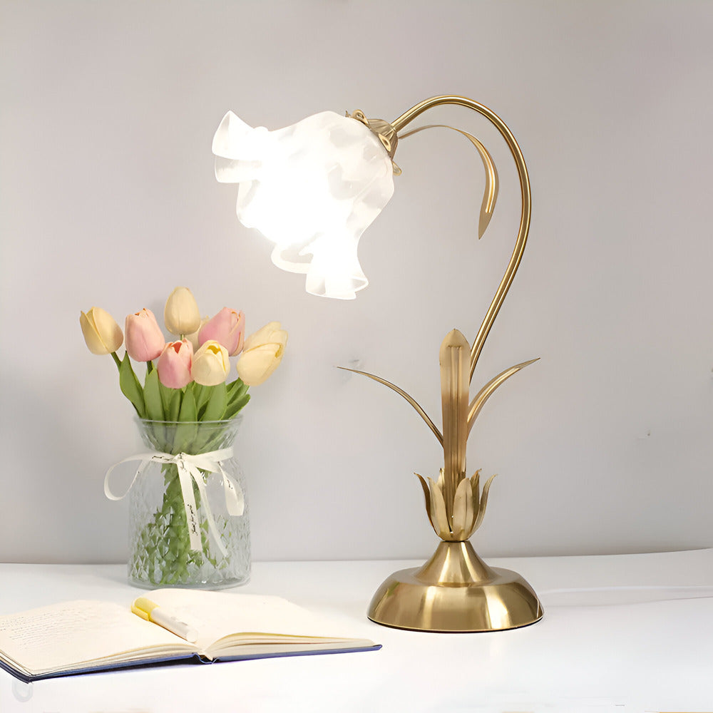 Decorative Table Lamp with Floral Design – Antique-Style for Bedroom & Living Room