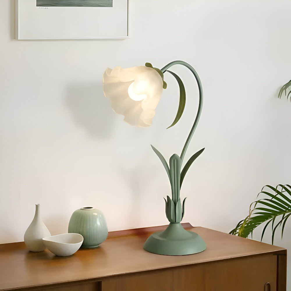 Decorative Table Lamp with Floral Design – Antique-Style for Bedroom & Living Room