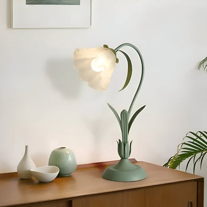 Decorative Table Lamp with Floral Design – Antique-Style for Bedroom & Living Room