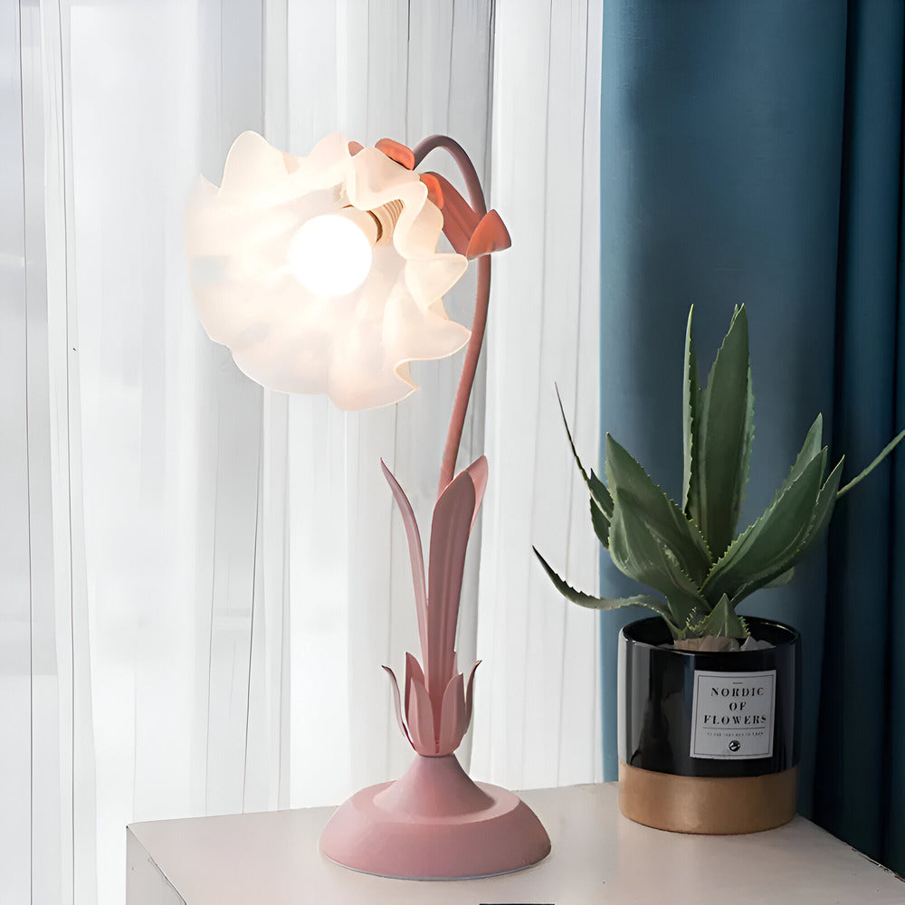 Decorative Table Lamp with Floral Design – Antique-Style for Bedroom & Living Room