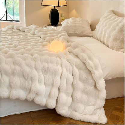 Fluffy Fleece Travel Blanket – Soft, Washable Faux Fur Cover