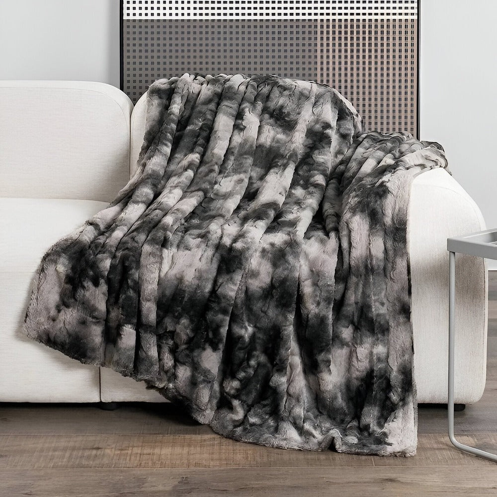 Soft Coral Fleece Blanket in Batik Design – Cozy Velour Winter Throw