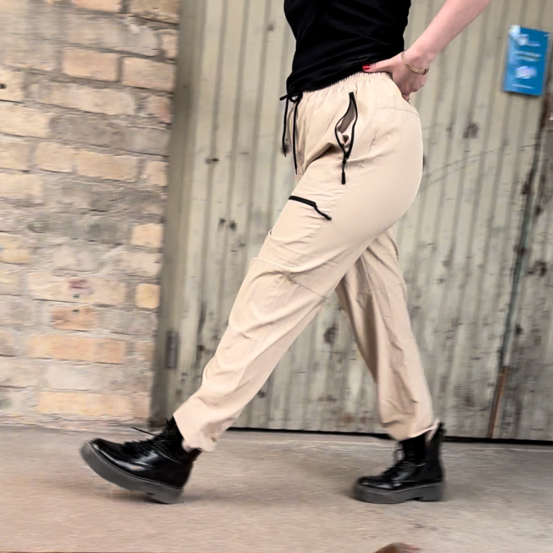 Women's Versatile Hiking Trousers for Every Adventure