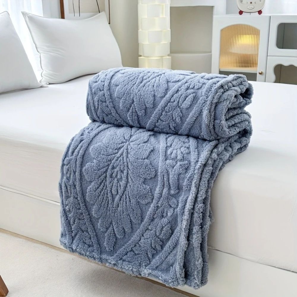 Chic French-Style Cozy Fleece Throw Blanket