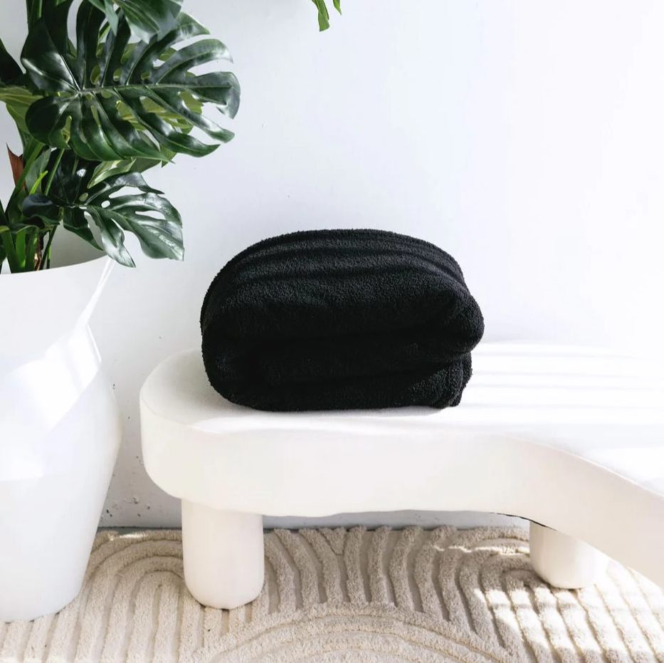 All-in-One Waterproof Blanket for Comfort