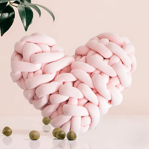 Cozy Heart-Shaped Knot Pillows for Ultimate Relaxation