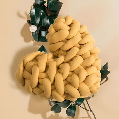 Cozy Heart-Shaped Knot Pillows for Ultimate Relaxation