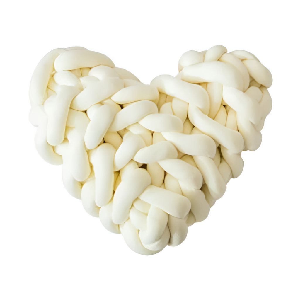 Cozy Heart-Shaped Knot Pillows for Ultimate Relaxation