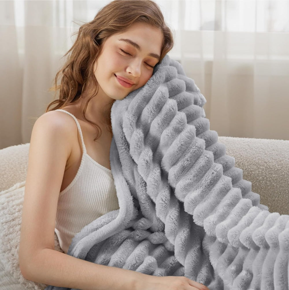 Ultra-Soft Whisper Blanket for Year-Round Comfort
