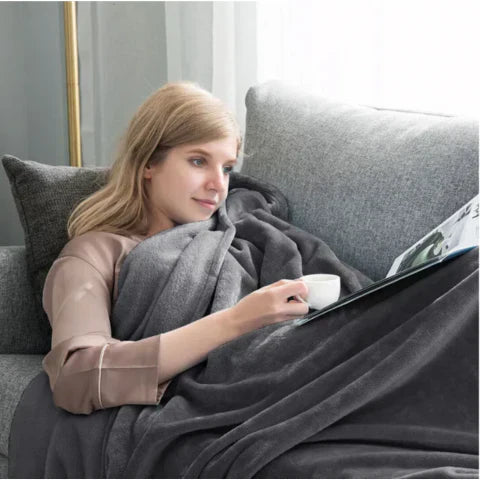 Waterproof Blanket – Reversible, Stain-Resistant & Soft Plush Design