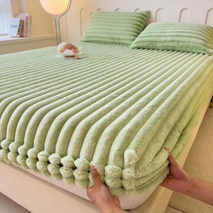 Sumptuous Plush Fitted Sheet - Cozy Comfort & Perfect Fit