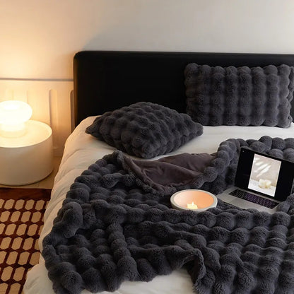 CloudSoft Cozy Throw Blanket for Ultimate Comfort