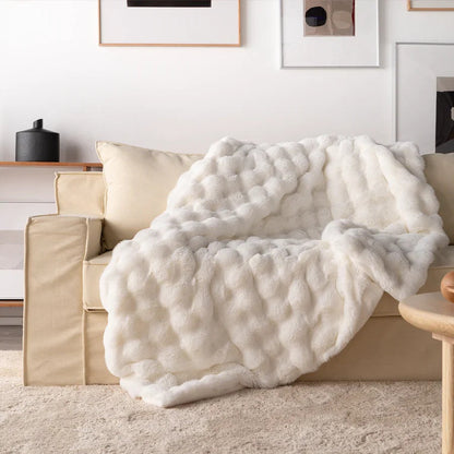 CloudSoft Cozy Throw Blanket for Ultimate Comfort