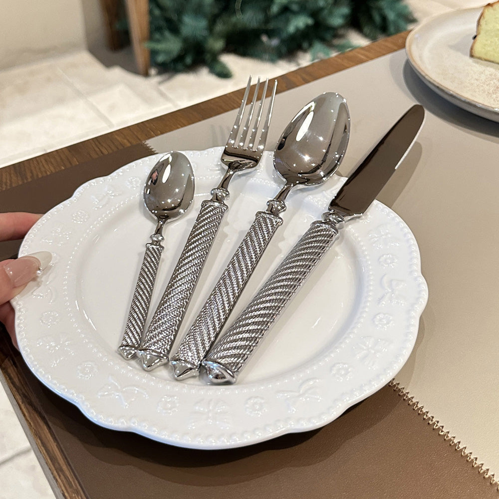 Elegant Dining Collection – Silver Cutlery Set for Luxury Meals