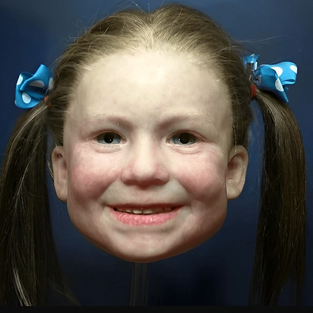 Intricate Costume Mask for Engaging Roleplay Activities