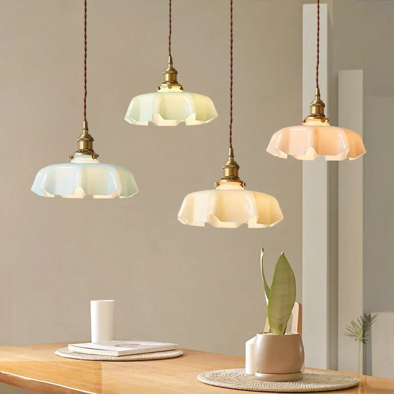 Classic Brass Pendant Light Fixture for Elegant Illumination
