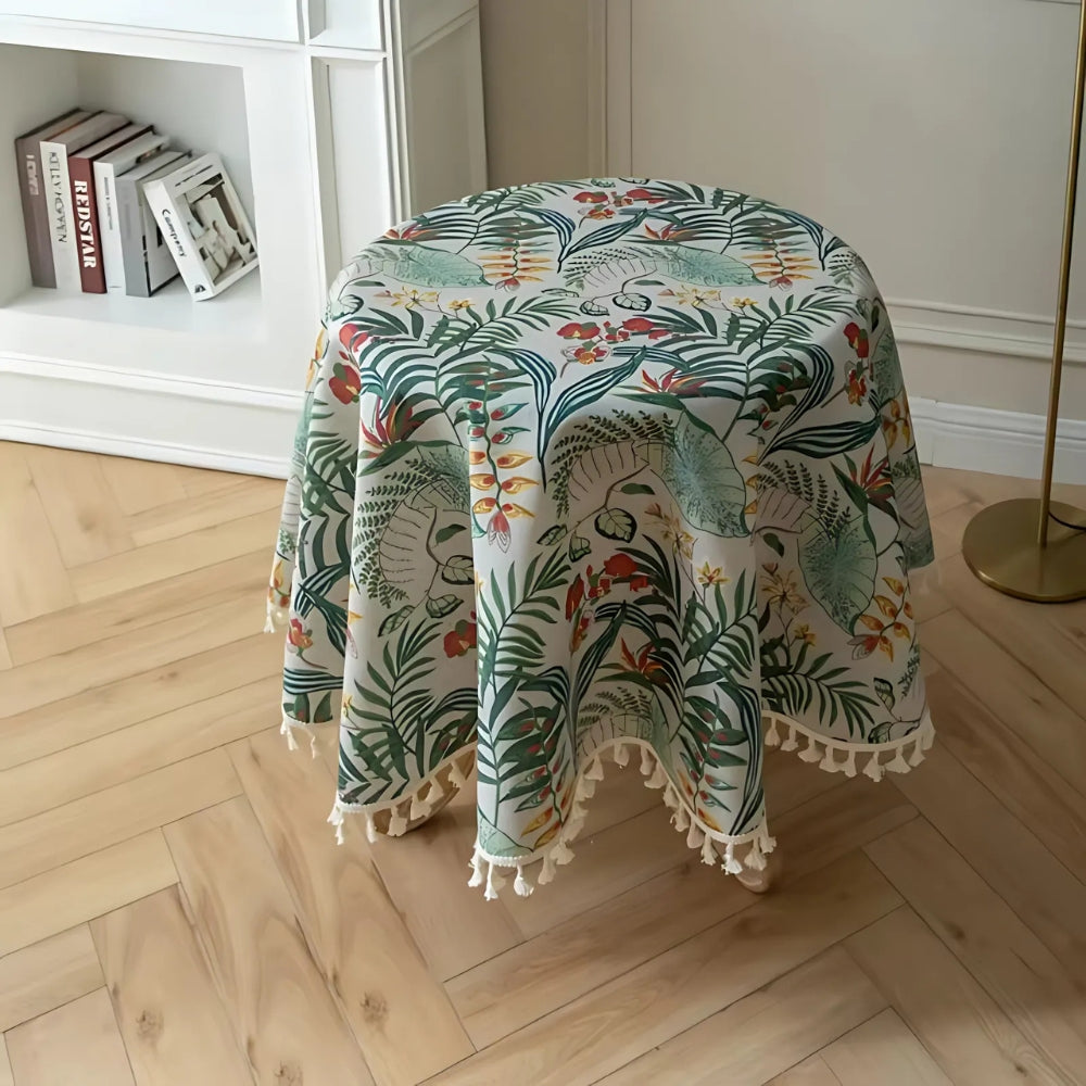 Chic Vintage-Inspired Round Table Cover