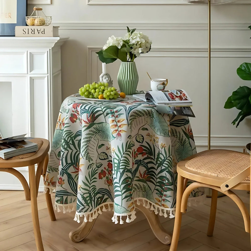 Chic Vintage-Inspired Round Table Cover
