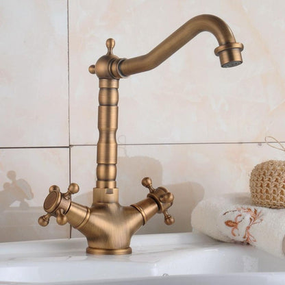 Antique-Style Rustic Sink Faucet – Perfect for Vintage Kitchens or Bathrooms
