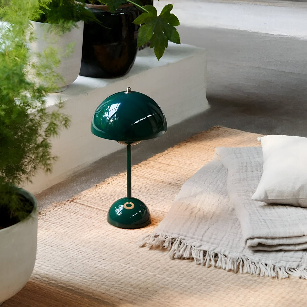 Cordless LED Table Lamp with Dimmable Mushroom Design – Elegant Glow