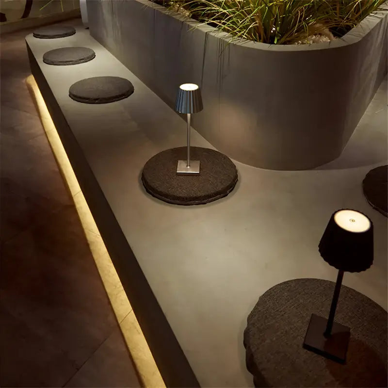 Cordless Dimmable LED Table Lamp with Rechargeable Battery