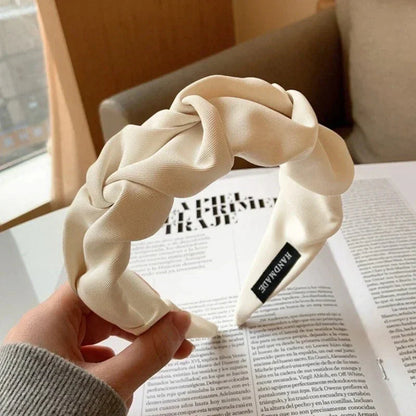 Elegant Floral Headbands for Fashion-Forward Women