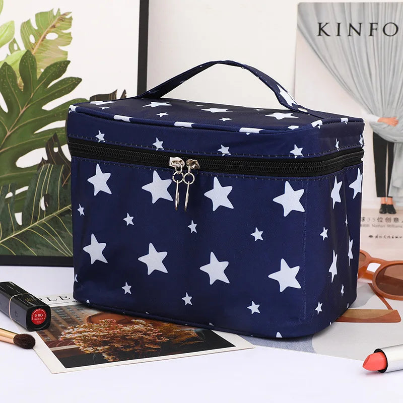 Stylish and Functional Cosmetic Bag – Waterproof and Durable