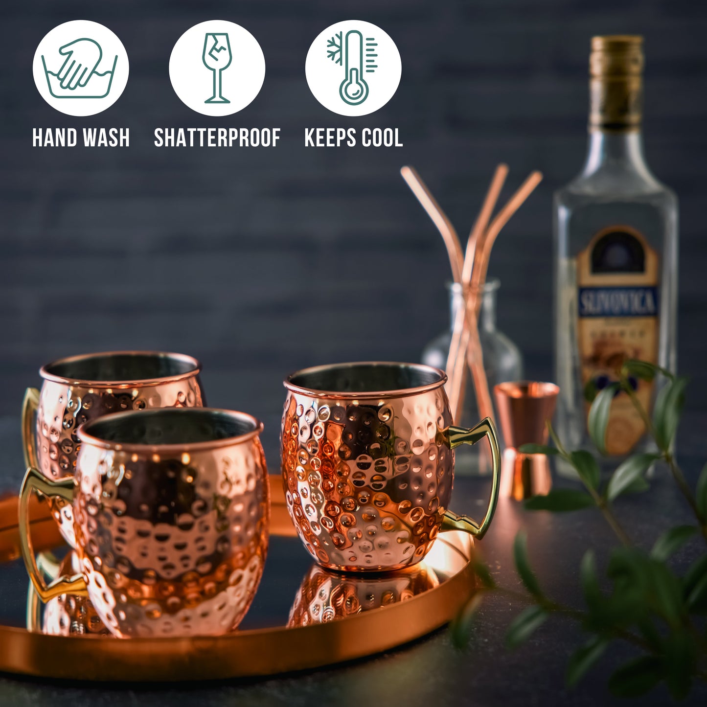Set of Cocktail Mugs and Straws in Stainless Steel