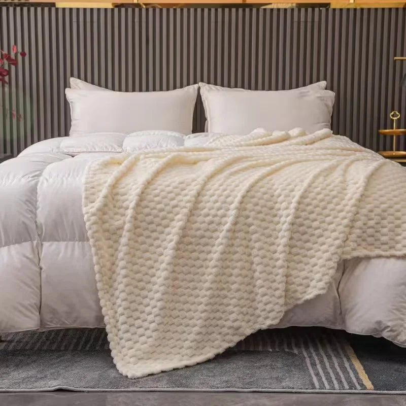 Checked Plaid Soft Velvet Blanket - Cozy Warm Throw for Sofa and Bed