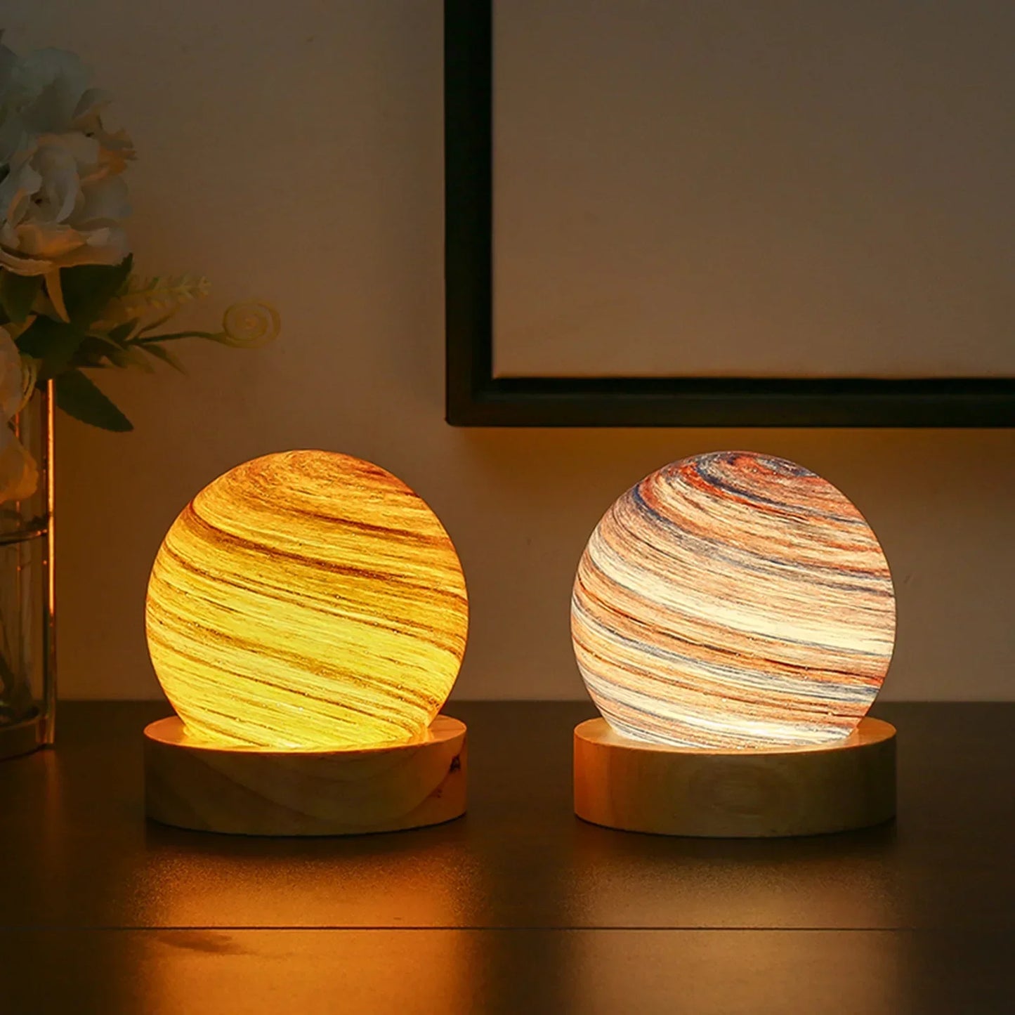 Atmospheric Night Lamp with 3D Crystal Planet Design