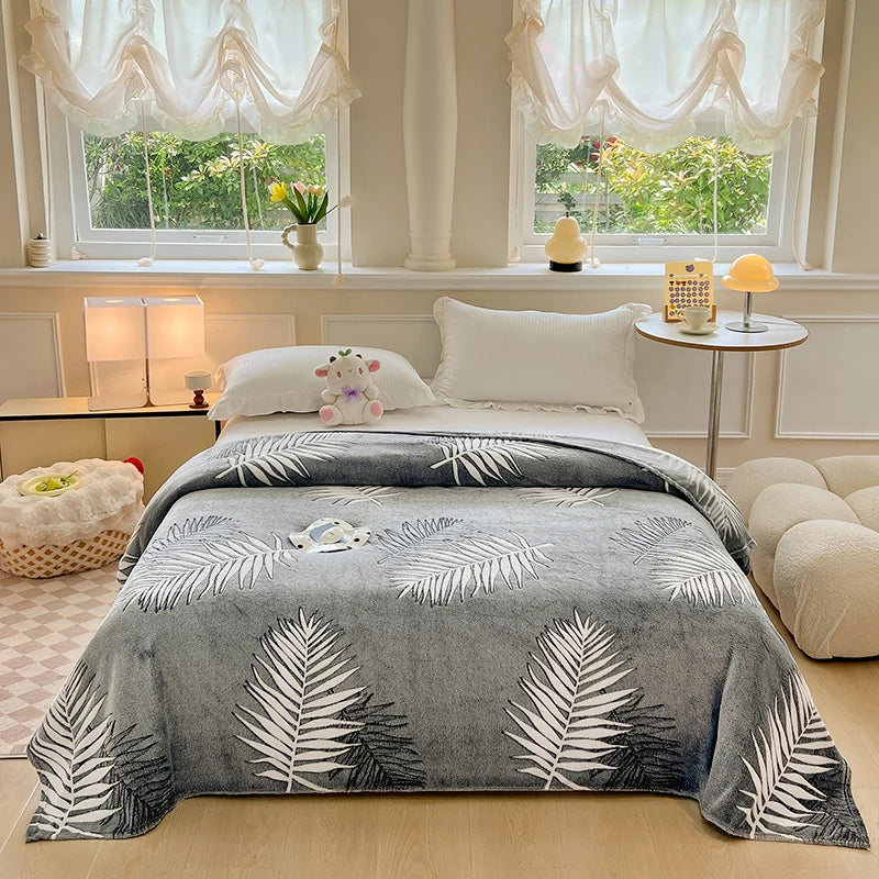 Snowflake Blanket | Soft Velvet Plush Throw | Lightweight & Skin-Friendly | Breathable & Versatile