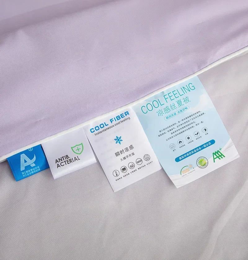 Cooling Blanket for Summer — Lightweight Ice Silk Comforter, Twin/King Size