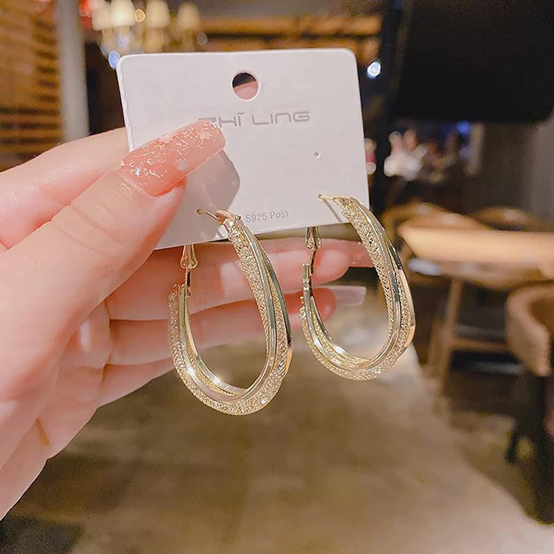 Radiant Twist Hoop Earrings for a Dazzling Look
