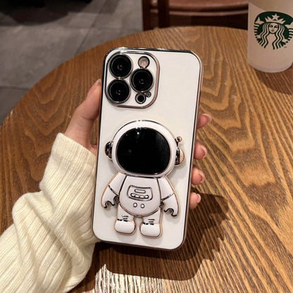 Practical Phone Case with Stand Feature – Stylish Skorter Design