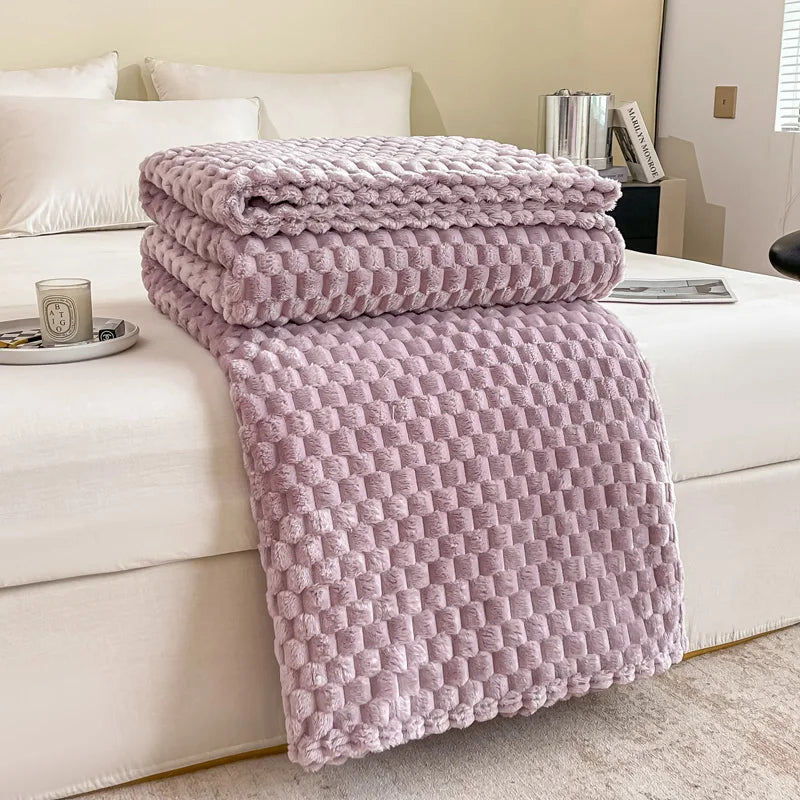 Checked Plaid Soft Velvet Blanket - Cozy Warm Throw for Sofa and Bed