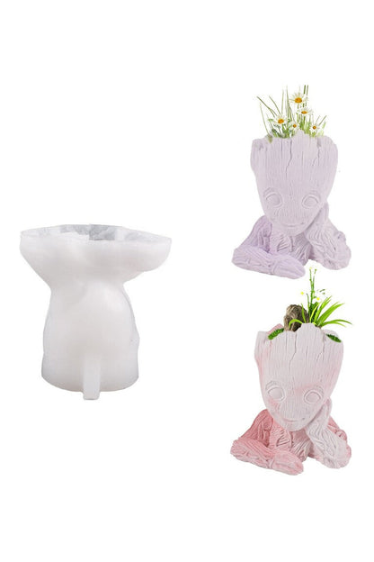 Candle in Shape of Baum Mann | Taalita