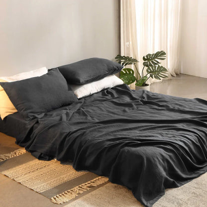 Minimalist Bedding Collection for Stylish Home Environments