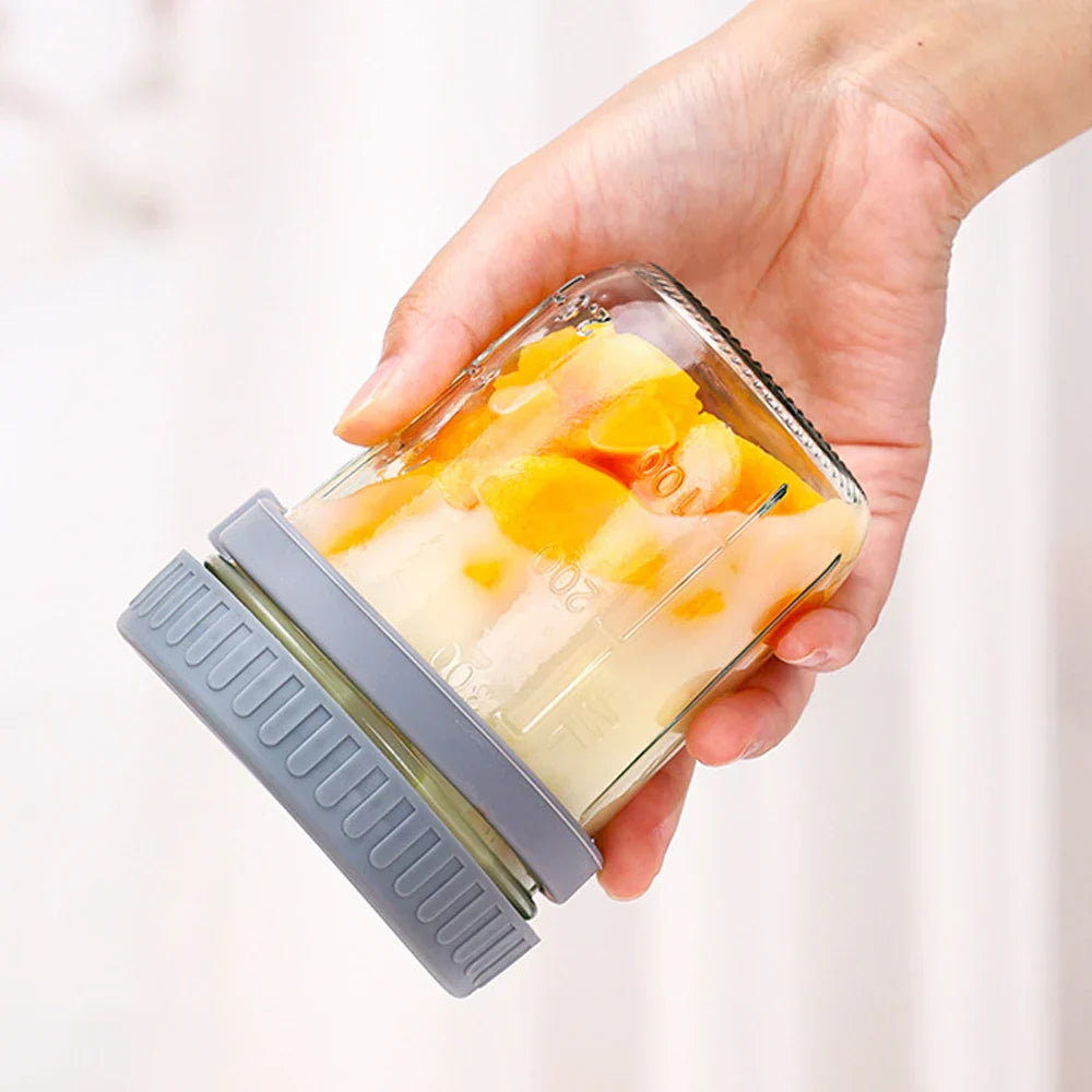 Portable Multifunctional Breakfast Cup with Lid and Spoon - Ideal for Oatmeal, Cereal, Nuts, Yogurt, Salad, and More - Heat-Resistant Tumbler for Juice and Milk