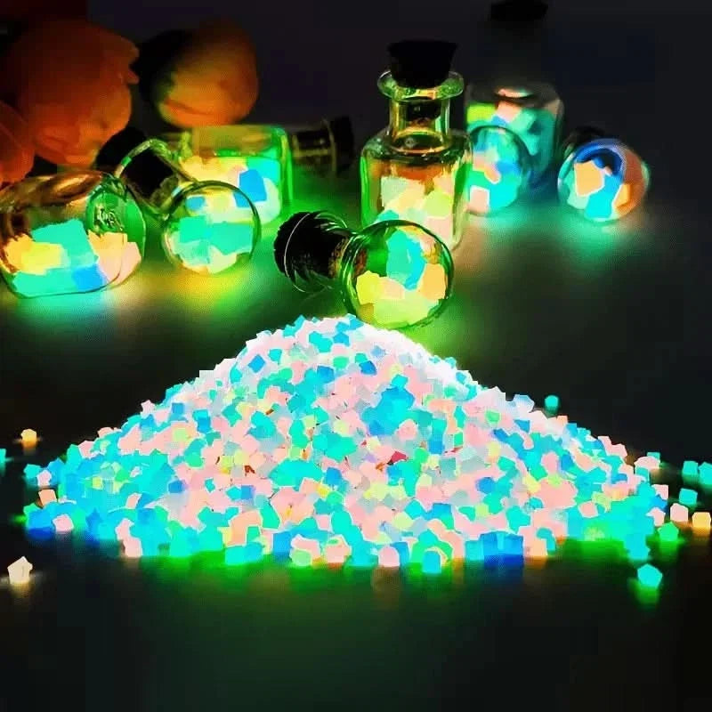 Luminous Sand for Decorative Garden and Aquarium Designs