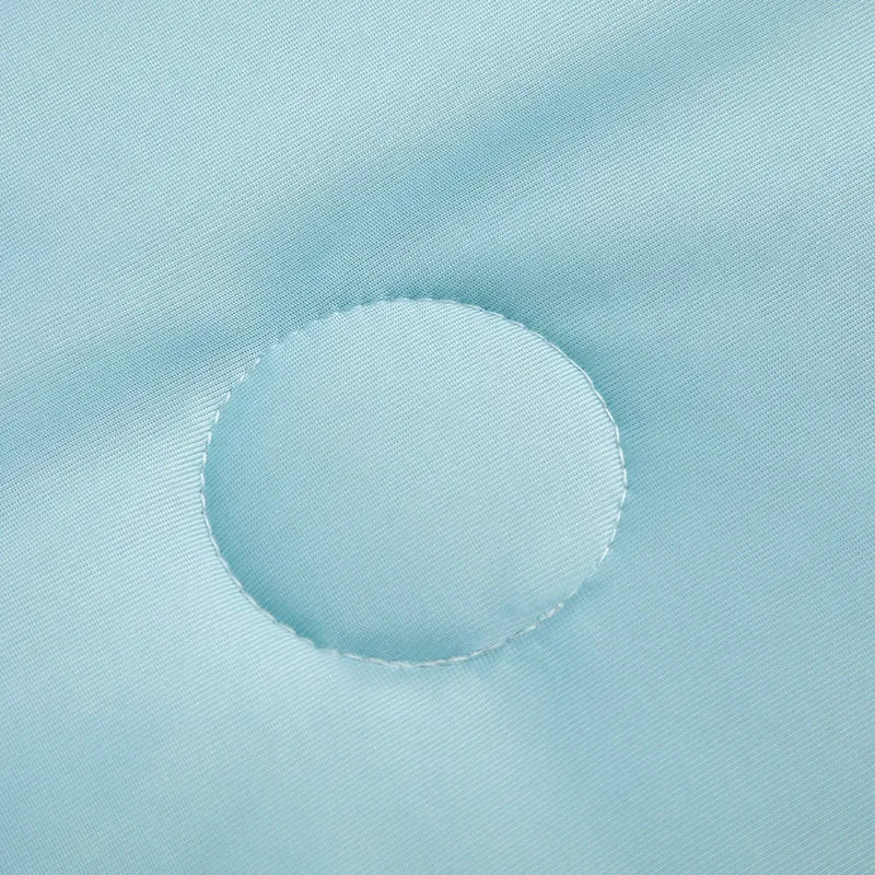 Cooling Blanket for Summer — Lightweight Ice Silk Comforter, Twin/King Size